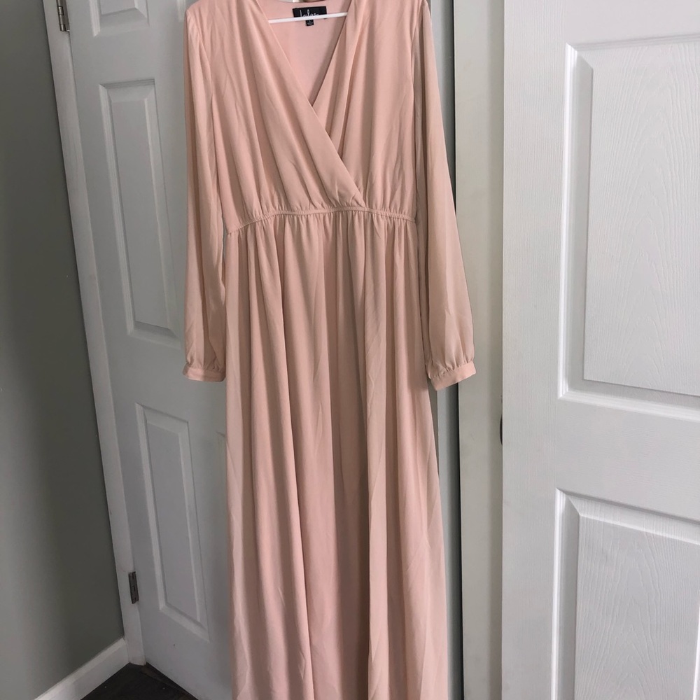 Lulu’s Size Large floor length dress